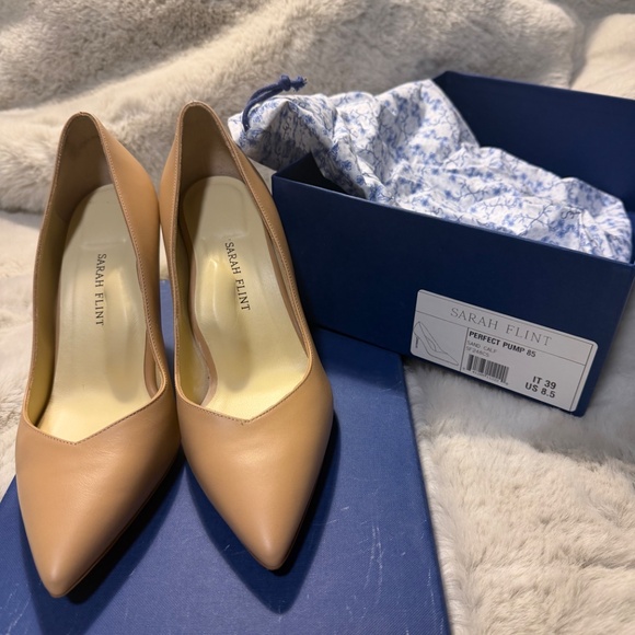 *NWB* Women’s comfortable leather high heels - Picture 5 of 5